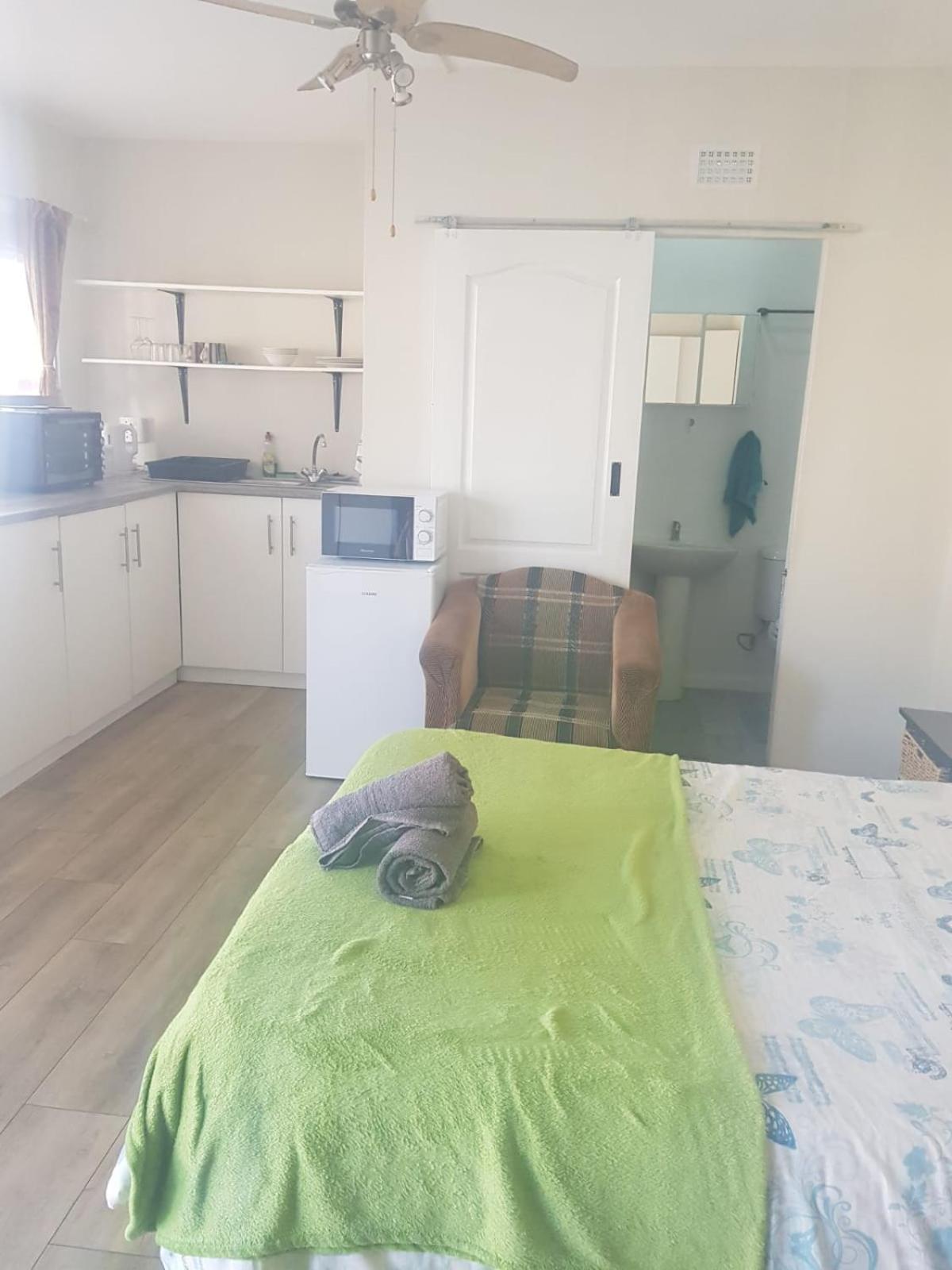 Albatross Beach Guest House Jeffreys Bay Exteriör bild