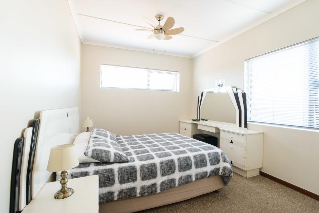 Albatross Beach Guest House Jeffreys Bay Exteriör bild