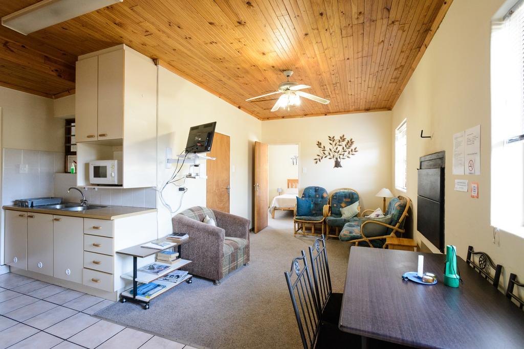 Albatross Beach Guest House Jeffreys Bay Exteriör bild