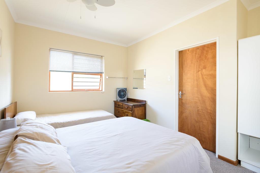 Albatross Beach Guest House Jeffreys Bay Exteriör bild